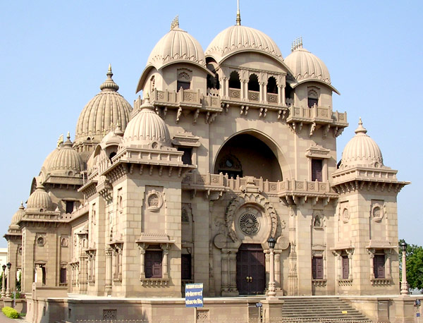 1897 May 1 - Establishes Ramakrishna Mission Association, Kolkata