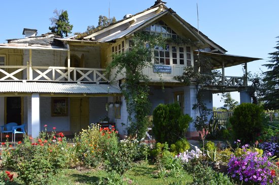 1899 March 19 - Establishes Advaita Ashrama at Mayavati