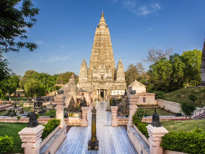 1902 January-February - Visits Bodh Gaya and Varanasi